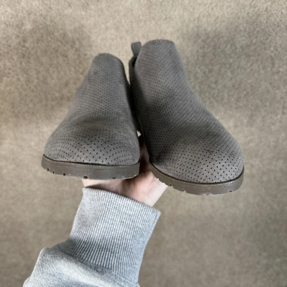 Dr‎ Scholls Shoes Womens Size 6 Gray Perforated Ankle Booties Slip On Comfort